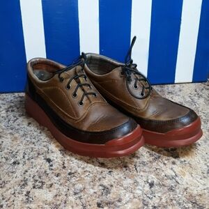 Cole Haan womans Sporting waterproof leather 7.5